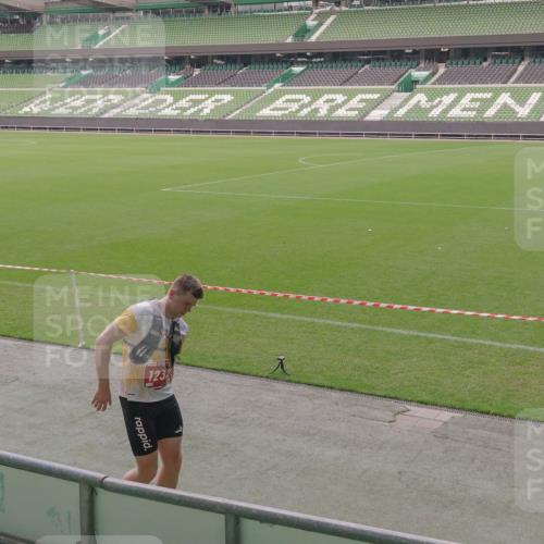 13.09.2026 - 21. swb-Marathon Bremen Michael Burmester http://msf.ph/oto/10317041 13.09.2026 12:52:09 Laufen im Stadion 107, 235, 335, 683, 734, 771, 792, 863, 1033, 1043, 1125, 1146, 1162, 1232, 1252, 1297, 1455, 1492, 1510, 1542, 1613, 1646, 1955, 1970, 2007, 2008, 2043, 2203, 2295, 2350, 2442, 2444, 2447, 2480, 2498, 2759, 2767, 2847, 3085, 3149, 3236, 3336, 3440, 3448, 3484, 3566, 3703, 3808, 3830, 3899, 3959, 3988, 4023, 4165, 4283, 4429, 4473, 4475, 4559, 4571, 4573, 4582, 4605, 4727, 4781, 4782, 4895, 5066, 5079, 5152, 5155, 5168, 5379, 5521, 5696, 6274, 8033, 8798 meine-sportfotos.de