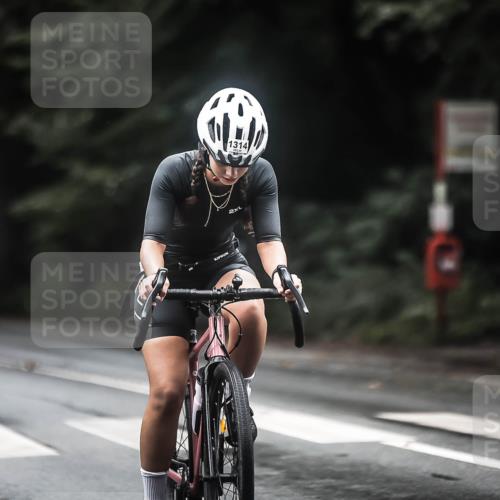13.09.2026 - Stadtparktriathlon H.Heesch http://msf.ph/oto/10317057 13.09.2026 13:00:45 Radfahren 1143, 1230, 1274, 1282, 1285, 1314, 1341 meine-sportfotos.de