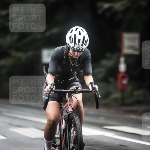 13.09.2026 - Stadtparktriathlon H.Heesch http://msf.ph/oto/10317069 13.09.2026 13:00:45 Radfahren 1143, 1230, 1274, 1282, 1285, 1314, 1341 meine-sportfotos.de