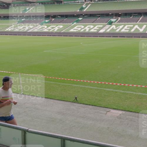 13.09.2026 - 21. swb-Marathon Bremen Michael Burmester http://msf.ph/oto/10317083 13.09.2026 12:52:14 Laufen im Stadion 102, 107, 235, 335, 683, 734, 771, 792, 863, 1033, 1043, 1125, 1146, 1162, 1232, 1252, 1297, 1455, 1492, 1510, 1528, 1542, 1613, 1646, 1955, 1970, 2007, 2008, 2043, 2203, 2350, 2442, 2447, 2480, 2498, 2759, 2767, 2847, 3085, 3149, 3236, 3336, 3362, 3440, 3448, 3484, 3566, 3703, 3808, 3830, 3899, 3959, 3988, 4165, 4283, 4429, 4473, 4475, 4571, 4573, 4582, 4605, 4727, 4781, 4782, 4895, 5079, 5152, 5168, 5379, 5521, 5696, 6274, 8033, 8798 meine-sportfotos.de