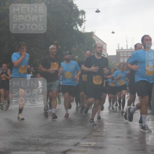 13.09.2026 - Kiel Lauf Markus Tischler http://msf.ph/oto/10317160 13.09.2026 10:47:42 Fleethörn 444444, 6972, 8237, 5179, 1019 meine-sportfotos.de