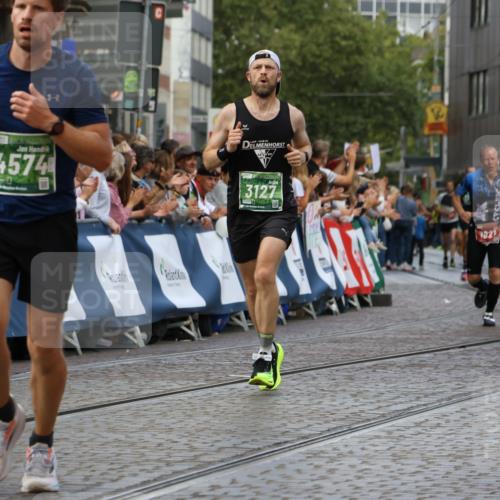 13.09.2026 - 21. swb-Marathon Bremen Strokosch-Dieckow http://msf.ph/oto/10317177 13.09.2026 13:06:46 Ziel 474, 1770, 1901, 1921, 2832, 4777, 7590, 8621, 9934, 13148, 521, 749, 3127, 3794, 3973, 4574, 8580, 8888, 9708 meine-sportfotos.de