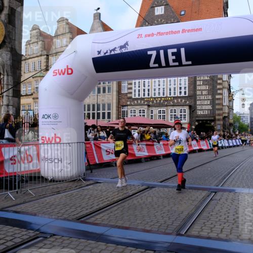 13.09.2026 - 21. swb-Marathon Bremen Tim E. http://msf.ph/oto/10317184 13.09.2026 10:57:18 Ziel 10157, 10408, 10610, 10772, 11000, 11079, 11236, 11328, 11484, 11946, 12032, 12284 meine-sportfotos.de