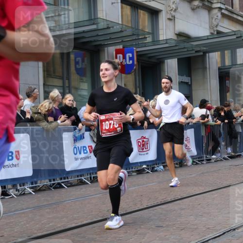 13.09.2026 - 21. swb-Marathon Bremen Strokosch-Dieckow http://msf.ph/oto/10317206 13.09.2026 13:16:40 Ziel 385, 472, 675, 734, 827, 1970, 2052, 2319, 2473, 2809, 3246, 3706, 3716, 3961, 4135, 4137, 4156, 5772, 6049, 6531, 6535, 6624, 6704, 6819, 6953, 7284, 7297, 7387, 8111, 8418, 8858, 696, 734, 792, 816, 827, 985, 1076, 1162, 2474, 2604, 4135, 4485, 5255, 5554, 5963, 6367, 7053, 7603, 7801, 7875, 8171, 8288 meine-sportfotos.de