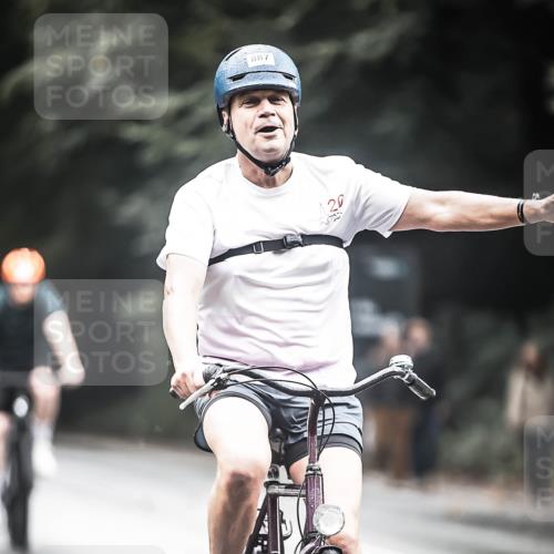 13.09.2026 - Stadtparktriathlon H.Heesch http://msf.ph/oto/10317223 13.09.2026 11:52:56 Radfahren 758, 829, 852, 854, 887 meine-sportfotos.de
