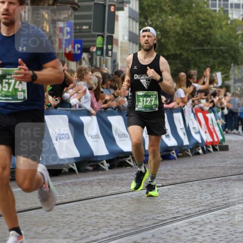 13.09.2026 - 21. swb-Marathon Bremen Strokosch-Dieckow http://msf.ph/oto/10317243 13.09.2026 13:06:47 Ziel 474, 1770, 1921, 2832, 4777, 7590, 8621, 9934, 13148, 749, 3127, 3794, 3973, 4574, 8888, 9708 meine-sportfotos.de