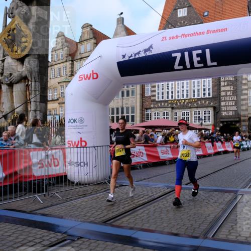 13.09.2026 - 21. swb-Marathon Bremen Tim E. http://msf.ph/oto/10317250 13.09.2026 10:57:18 Ziel 10157, 10408, 10610, 10772, 11000, 11079, 11236, 11328, 11484, 11946, 12032, 12284 meine-sportfotos.de