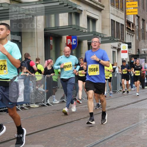 13.09.2026 - 21. swb-Marathon Bremen Strokosch-Dieckow http://msf.ph/oto/10317257 13.09.2026 10:57:36 Ziel 10078, 10460, 10543, 10559, 10565, 10604, 10707, 10728, 10826, 10903, 11136, 11153, 11332, 11532, 11568, 11824, 11856, 11863, 12228, 12231, 12264, 12427, 12551, 12555, 10177, 10226, 10300, 10394, 10517, 10518, 10687, 11106, 11245, 11365, 11480, 11498, 11609, 11734, 11965, 11966, 12037, 12111, 12222, 12263, 12372, 12400, 12411 meine-sportfotos.de