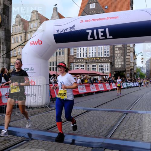 13.09.2026 - 21. swb-Marathon Bremen Tim E. http://msf.ph/oto/10317305 13.09.2026 10:57:19 Ziel 10157, 10408, 10610, 10700, 10772, 11000, 11079, 11236, 11292, 11328, 11484, 11946, 12032 meine-sportfotos.de