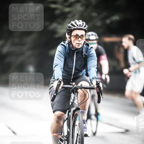 13.09.2026 - Stadtparktriathlon H.Heesch http://msf.ph/oto/10317310 13.09.2026 11:52:59 Radfahren 758, 829, 852, 854, 887 meine-sportfotos.de
