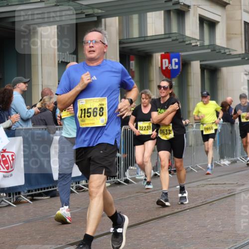 13.09.2026 - 21. swb-Marathon Bremen Strokosch-Dieckow http://msf.ph/oto/10317325 13.09.2026 10:57:37 Ziel 10078, 10460, 10543, 10559, 10565, 10604, 10707, 10728, 10826, 10903, 10931, 10932, 11136, 11153, 11332, 11532, 11568, 11824, 11856, 11863, 12228, 12231, 12264, 12427, 12551, 12555, 10177, 10226, 10300, 10394, 10517, 10518, 11106, 11245, 11365, 11480, 11498, 11609, 11734, 11965, 11966, 12037, 12111, 12222, 12263, 12264, 12372, 12400, 12411 meine-sportfotos.de