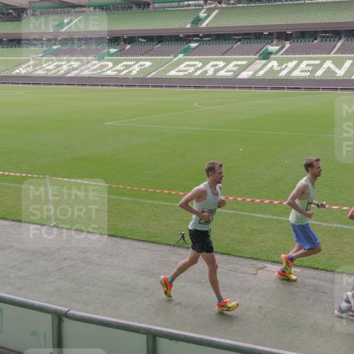 13.09.2026 - 21. swb-Marathon Bremen Michael Burmester http://msf.ph/oto/10317354 13.09.2026 12:52:34 Laufen im Stadion 102, 107, 145, 235, 683, 734, 755, 792, 863, 985, 987, 1033, 1043, 1056, 1125, 1146, 1162, 1232, 1252, 1297, 1433, 1445, 1455, 1492, 1528, 1542, 1646, 1664, 1704, 1955, 2007, 2008, 2043, 2203, 2350, 2447, 2480, 2498, 2759, 2767, 2820, 2847, 2858, 3085, 3149, 3236, 3336, 3362, 3440, 3448, 3566, 3703, 3830, 3899, 3988, 4165, 4283, 4429, 4475, 4571, 4573, 4582, 4605, 4727, 4781, 4782, 4895, 5079, 5152, 5168, 5379, 5521, 6274, 8798 meine-sportfotos.de