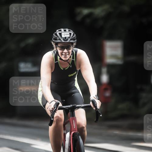 13.09.2026 - Stadtparktriathlon H.Heesch http://msf.ph/oto/10317383 13.09.2026 13:01:07 Radfahren 1209, 1216, 1298, 1321, 1325, 1388, 1400 meine-sportfotos.de