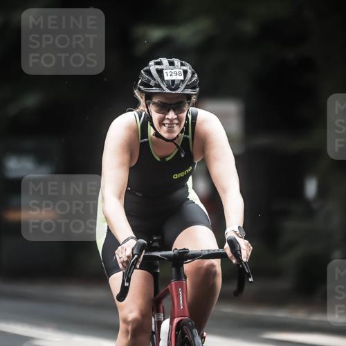 13.09.2026 - Stadtparktriathlon H.Heesch http://msf.ph/oto/10317389 13.09.2026 13:01:07 Radfahren 1209, 1216, 1298, 1321, 1325, 1388, 1400 meine-sportfotos.de
