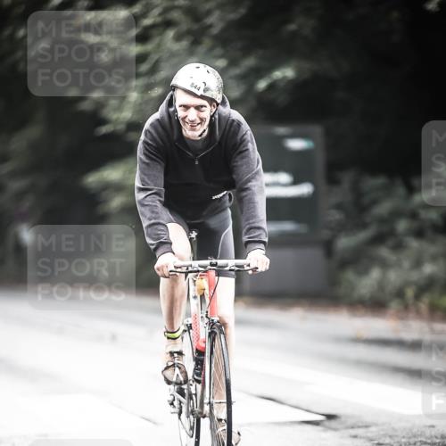 13.09.2026 - Stadtparktriathlon H.Heesch http://msf.ph/oto/10317393 13.09.2026 11:53:10 Radfahren 720, 798, 839, 844, 866 meine-sportfotos.de