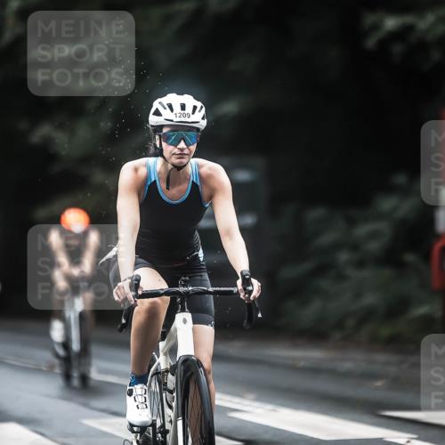 13.09.2026 - Stadtparktriathlon H.Heesch http://msf.ph/oto/10317411 13.09.2026 13:01:09 Radfahren 1209, 1216, 1298, 1321, 1325, 1388, 1400 meine-sportfotos.de