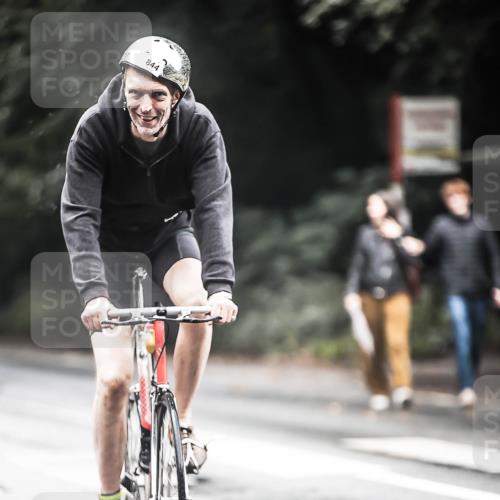 13.09.2026 - Stadtparktriathlon H.Heesch http://msf.ph/oto/10317416 13.09.2026 11:53:10 Radfahren 720, 798, 839, 844, 866 meine-sportfotos.de