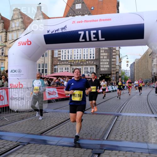 13.09.2026 - 21. swb-Marathon Bremen Tim E. http://msf.ph/oto/10317417 13.09.2026 10:57:27 Ziel 10157, 10166, 10408, 10578, 10687, 10700, 10772, 10969, 11236, 11292, 11484, 11667, 12032, 12263, 12382, 12383, 12411 meine-sportfotos.de