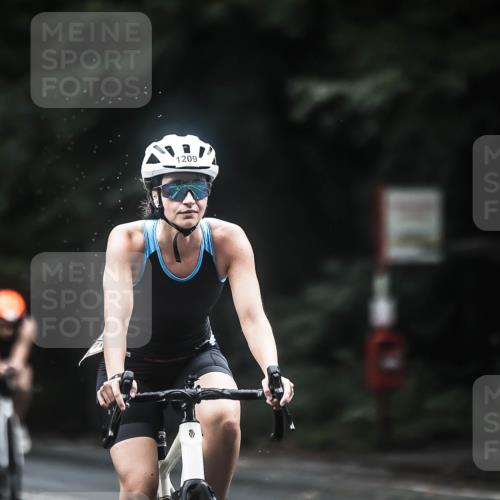 13.09.2026 - Stadtparktriathlon H.Heesch http://msf.ph/oto/10317426 13.09.2026 13:01:09 Radfahren 1209, 1216, 1298, 1321, 1325, 1388, 1400 meine-sportfotos.de