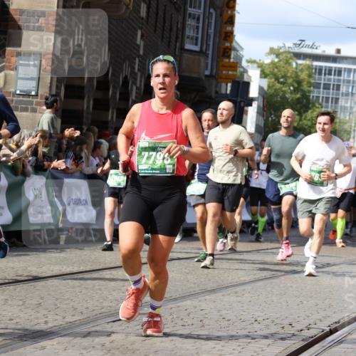 13.09.2026 - 21. swb-Marathon Bremen Strokosch-Dieckow http://msf.ph/oto/10317442 13.09.2026 13:31:02 Ziel 625, 800, 834, 1533, 1771, 1841, 1926, 1941, 2369, 2452, 2723, 2985, 4206, 4332, 4342, 4425, 4748, 4757, 4920, 5551, 5681, 5802, 5822, 5900, 6134, 6343, 6347, 6523, 6988, 7012, 7253, 7567, 7645, 9290, 9653, 9692, 9695, 9699, 9767, 9825, 13090, 217, 1398, 2244, 2513, 2802, 3396, 3762, 3800, 4477, 4647, 5673, 5846, 6419, 6619, 6732, 7359, 7637, 7812, 7882, 8097, 8342, 8382, 8726, 9147, 9274, 9337, 9969, 9977 meine-sportfotos.de