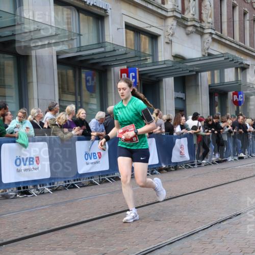 13.09.2026 - 21. swb-Marathon Bremen Strokosch-Dieckow http://msf.ph/oto/10317463 13.09.2026 13:16:45 Ziel 385, 1970, 2052, 2319, 3246, 3706, 3961, 4137, 4156, 4805, 6049, 6624, 6704, 6759, 6819, 6953, 7284, 7297, 7387, 8111, 8418, 8858, 472, 675, 696, 734, 816, 827, 985, 1076, 1162, 2473, 2474, 2604, 2809, 3716, 4135, 4137, 4485, 5255, 5772, 6367, 6531, 6535, 7053, 7387, 7603, 7801, 7875, 8171, 8288 meine-sportfotos.de