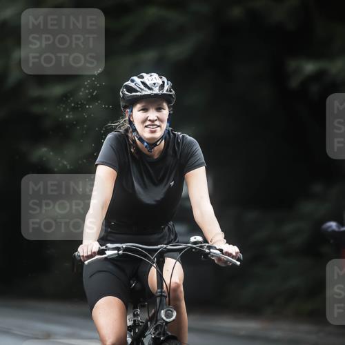 13.09.2026 - Stadtparktriathlon H.Heesch http://msf.ph/oto/10317493 13.09.2026 13:01:13 Radfahren 1119, 1188, 1209, 1216, 1229, 1294, 1325, 1362, 1387, 1388, 1400 meine-sportfotos.de