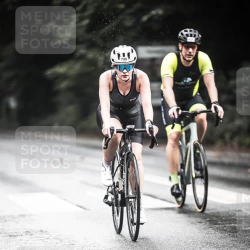 13.09.2026 - Stadtparktriathlon H.Heesch http://msf.ph/oto/10317499 13.09.2026 11:53:15 Radfahren 720, 798, 839, 844, 866 meine-sportfotos.de