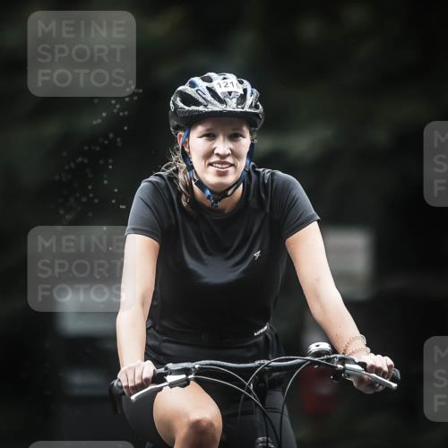 13.09.2026 - Stadtparktriathlon H.Heesch http://msf.ph/oto/10317509 13.09.2026 13:01:13 Radfahren 1119, 1188, 1209, 1216, 1229, 1294, 1325, 1362, 1387, 1388, 1400 meine-sportfotos.de