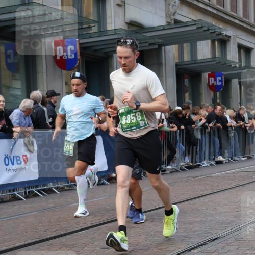 13.09.2026 - 21. swb-Marathon Bremen Strokosch-Dieckow http://msf.ph/oto/10317609 13.09.2026 13:16:47 Ziel 385, 1970, 2052, 2319, 3246, 3706, 4156, 4805, 6049, 6624, 6704, 6759, 6819, 6953, 7284, 7297, 8111, 8418, 8858, 472, 675, 696, 734, 816, 827, 985, 1076, 1162, 2473, 2474, 2604, 2809, 3716, 3961, 4135, 4137, 4485, 5255, 5772, 6367, 6531, 6535, 7053, 7387, 7603, 7875, 8171, 8288 meine-sportfotos.de