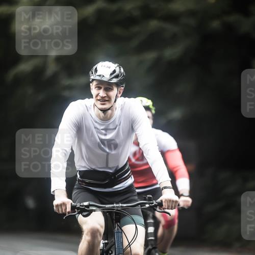 13.09.2026 - Stadtparktriathlon H.Heesch http://msf.ph/oto/10317690 13.09.2026 13:01:27 Radfahren 1079, 1214, 1254, 1308, 1384, 1404 meine-sportfotos.de