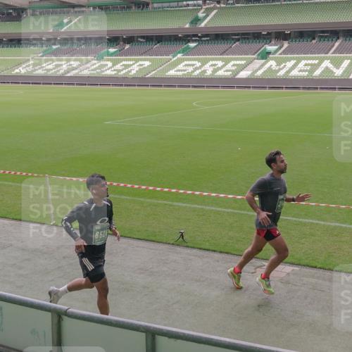 13.09.2026 - 21. swb-Marathon Bremen Michael Burmester http://msf.ph/oto/10317703 13.09.2026 12:52:58 Laufen im Stadion 102, 107, 145, 235, 313, 376, 541, 560, 615, 616, 683, 696, 734, 740, 755, 792, 863, 982, 985, 987, 1033, 1043, 1056, 1207, 1232, 1252, 1297, 1433, 1445, 1492, 1528, 1542, 1646, 1664, 1704, 1707, 1814, 1955, 2007, 2008, 2043, 2203, 2280, 2350, 2362, 2401, 2422, 2447, 2454, 2480, 2498, 2759, 2767, 2820, 2847, 2858, 2997, 3085, 3149, 3236, 3336, 3362, 3448, 3566, 3830, 3899, 3988, 4165, 4283, 4429, 4475, 4571, 4573, 4605, 5079, 5152, 5168, 5379 meine-sportfotos.de