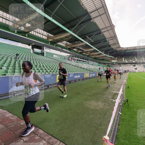 13.09.2026 - 21. swb-Marathon Bremen Michael Burmester http://msf.ph/oto/10317711 13.09.2026 13:15:21 Laufen im Stadion 143, 263, 266, 300, 414, 460, 598, 612, 653, 768, 956, 1008, 1047, 1392, 1408, 1573, 1818, 1819, 1874, 2013, 2024, 2218, 2233, 2235, 2314, 2359, 2385, 2386, 2412, 2466, 2468, 2484, 2494, 2521, 2564, 2664, 2667, 2678, 2690, 2691, 2698, 2737, 2760, 2783, 2829, 2838, 2846, 2859, 2861, 2865, 2874, 2887, 2958, 2978, 3001, 3075, 3133, 3157, 3165, 3185, 3237, 3265, 3331, 3355, 3378, 3382, 3405, 3428, 3486, 3512, 3653, 3661, 3670, 3680, 3829, 4034, 4080, 4306, 703 meine-sportfotos.de