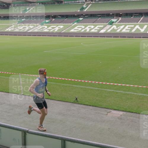 13.09.2026 - 21. swb-Marathon Bremen Michael Burmester http://msf.ph/oto/10317721 13.09.2026 12:53:03 Laufen im Stadion 102, 107, 145, 235, 313, 376, 541, 560, 615, 616, 675, 683, 696, 734, 740, 755, 792, 863, 982, 985, 987, 1033, 1043, 1056, 1207, 1232, 1252, 1297, 1433, 1445, 1492, 1528, 1542, 1646, 1664, 1704, 1707, 1814, 1955, 2007, 2008, 2043, 2055, 2203, 2280, 2350, 2362, 2401, 2422, 2454, 2480, 2498, 2767, 2820, 2847, 2858, 2997, 3085, 3149, 3236, 3336, 3362, 3448, 3566, 3830, 3899, 3988, 4165, 4283, 4429, 4475, 4573, 4605, 5152, 5379 meine-sportfotos.de