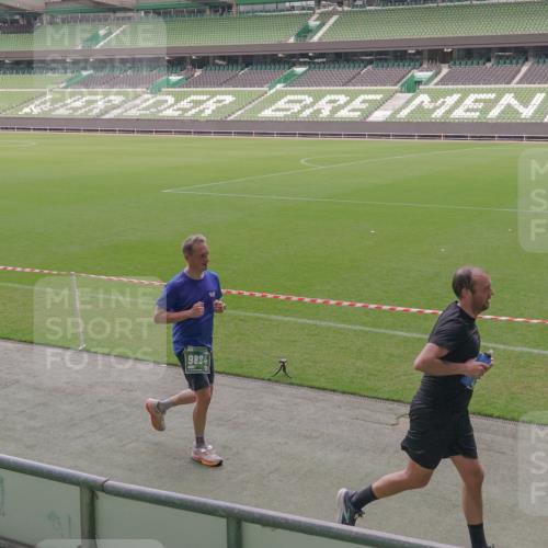 13.09.2026 - 21. swb-Marathon Bremen Michael Burmester http://msf.ph/oto/10317764 13.09.2026 12:53:06 Laufen im Stadion 102, 107, 145, 235, 313, 376, 472, 541, 560, 615, 616, 675, 683, 696, 734, 740, 755, 792, 863, 982, 985, 987, 1033, 1043, 1056, 1207, 1232, 1252, 1297, 1433, 1445, 1492, 1528, 1542, 1646, 1664, 1704, 1707, 1814, 1955, 2007, 2008, 2043, 2055, 2203, 2280, 2350, 2362, 2401, 2422, 2454, 2480, 2498, 2623, 2767, 2820, 2847, 2858, 2997, 3085, 3149, 3236, 3336, 3362, 3413, 3448, 3566, 3830, 3899, 3988, 4283, 4429, 4475, 4573, 4605, 5152, 5379 meine-sportfotos.de