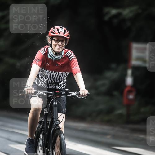 13.09.2026 - Stadtparktriathlon H.Heesch http://msf.ph/oto/10317783 13.09.2026 13:01:36 Radfahren 1224, 1254, 1293, 1308, 1326, 1382 meine-sportfotos.de