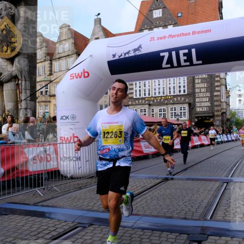 13.09.2026 - 21. swb-Marathon Bremen Tim E. http://msf.ph/oto/10317820 13.09.2026 10:57:34 Ziel 10166, 10226, 10300, 10517, 10518, 10578, 10687, 10700, 10772, 10969, 11236, 11292, 11484, 11498, 11609, 11667, 12263, 12382, 12383, 12400, 12411 meine-sportfotos.de