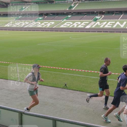 13.09.2026 - 21. swb-Marathon Bremen Michael Burmester http://msf.ph/oto/10317821 13.09.2026 12:53:08 Laufen im Stadion 102, 107, 145, 235, 313, 376, 472, 541, 560, 615, 616, 675, 683, 696, 734, 740, 755, 792, 863, 982, 985, 987, 1033, 1043, 1056, 1207, 1232, 1252, 1297, 1433, 1445, 1468, 1492, 1528, 1542, 1646, 1664, 1704, 1707, 1814, 1955, 2007, 2008, 2043, 2055, 2203, 2280, 2350, 2362, 2401, 2422, 2454, 2480, 2498, 2623, 2767, 2820, 2847, 2858, 2997, 3085, 3149, 3236, 3336, 3362, 3413, 3448, 3566, 3830, 3899, 3988, 4283, 4475, 4573, 4605, 5152, 5379 meine-sportfotos.de