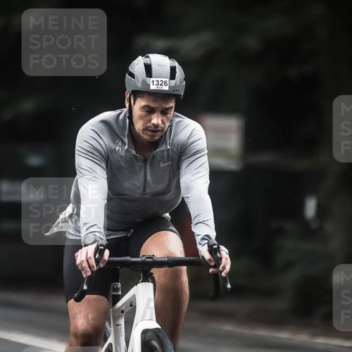 13.09.2026 - Stadtparktriathlon H.Heesch http://msf.ph/oto/10317838 13.09.2026 13:01:39 Radfahren 1224, 1293, 1308, 1326, 1382 meine-sportfotos.de