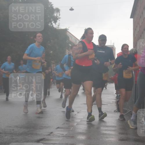 13.09.2026 - Kiel Lauf Markus Tischler http://msf.ph/oto/10317878 13.09.2026 10:48:38 Fleethörn 9436, 9434, 1196 meine-sportfotos.de