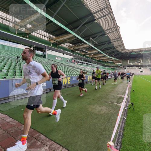 13.09.2026 - 21. swb-Marathon Bremen Michael Burmester http://msf.ph/oto/10317892 13.09.2026 13:15:40 Laufen im Stadion 143, 231, 263, 266, 300, 414, 598, 612, 653, 768, 956, 1008, 1047, 1185, 1312, 1465, 1818, 1819, 1874, 2013, 2218, 2235, 2314, 2351, 2359, 2385, 2386, 2466, 2468, 2484, 2494, 2579, 2664, 2667, 2678, 2690, 2691, 2698, 2737, 2760, 2778, 2783, 2799, 2829, 2838, 2846, 2859, 2861, 2865, 2874, 2887, 2958, 2974, 2978, 3001, 3075, 3133, 3157, 3165, 3185, 3237, 3265, 3331, 3355, 3382, 3387, 3486, 3512, 3670, 3680, 3829, 4034, 4080, 4306, 703 meine-sportfotos.de