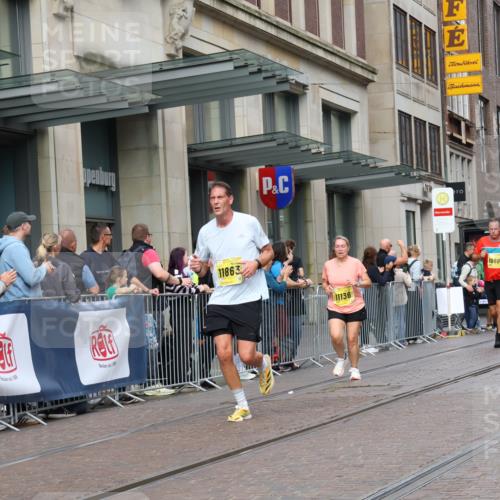 13.09.2026 - 21. swb-Marathon Bremen Strokosch-Dieckow http://msf.ph/oto/10317893 13.09.2026 10:57:49 Ziel 10249, 10494, 10530, 10543, 10559, 10604, 10673, 10750, 10798, 10826, 10828, 10903, 10914, 10931, 10932, 11120, 11131, 11136, 11295, 11332, 11388, 11420, 11752, 11863, 11884, 11906, 11952, 12017, 12386, 12387, 12441, 12482, 12551, 10078, 10177, 10460, 10565, 10707, 10728, 11106, 11153, 11245, 11480, 11532, 11568, 11824, 11856, 11965, 11966, 12222, 12228, 12231, 12264, 12372, 12427 meine-sportfotos.de