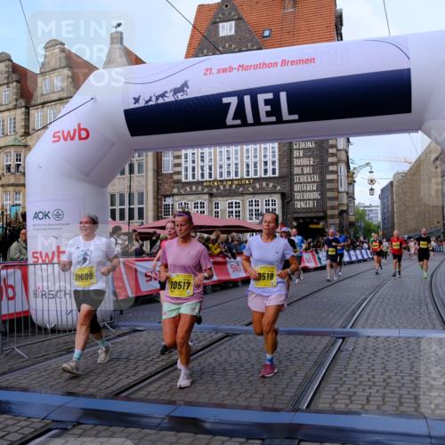 13.09.2026 - 21. swb-Marathon Bremen Tim E. http://msf.ph/oto/10317901 13.09.2026 10:57:40 Ziel 10166, 10177, 10226, 10300, 10394, 10517, 10518, 10578, 10687, 10969, 11106, 11365, 11480, 11498, 11609, 11667, 11734, 11966, 12037, 12111, 12263, 12372, 12382, 12383, 12400, 12411 meine-sportfotos.de