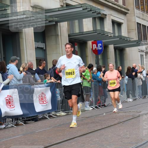 13.09.2026 - 21. swb-Marathon Bremen Strokosch-Dieckow http://msf.ph/oto/10317911 13.09.2026 10:57:49 Ziel 10249, 10494, 10530, 10543, 10559, 10604, 10673, 10750, 10798, 10826, 10828, 10903, 10914, 10931, 10932, 11120, 11131, 11136, 11295, 11332, 11388, 11420, 11752, 11863, 11884, 11906, 11952, 12017, 12386, 12387, 12441, 12482, 12551, 10078, 10177, 10460, 10565, 10707, 10728, 11106, 11153, 11245, 11480, 11532, 11568, 11824, 11856, 11965, 11966, 12222, 12228, 12231, 12264, 12372, 12427 meine-sportfotos.de