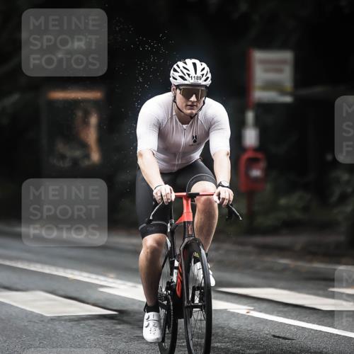 13.09.2026 - Stadtparktriathlon H.Heesch http://msf.ph/oto/10317942 13.09.2026 13:01:56 Radfahren 1189, 1232, 1248, 1287, 1299, 1329, 1355, 1376, 1393 meine-sportfotos.de