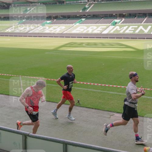 13.09.2026 - 21. swb-Marathon Bremen Michael Burmester http://msf.ph/oto/10317950 13.09.2026 12:53:17 Laufen im Stadion 102, 107, 145, 235, 313, 376, 472, 541, 560, 615, 616, 675, 683, 696, 740, 755, 792, 816, 827, 863, 982, 985, 987, 1033, 1056, 1076, 1207, 1232, 1252, 1297, 1419, 1433, 1445, 1468, 1492, 1528, 1542, 1551, 1646, 1664, 1704, 1707, 1814, 1955, 2007, 2008, 2043, 2055, 2203, 2280, 2350, 2362, 2401, 2422, 2454, 2480, 2498, 2499, 2623, 2701, 2767, 2820, 2847, 2858, 2882, 2971, 2997, 3085, 3149, 3236, 3336, 3362, 3413, 3448, 3566, 3830, 3899, 3988, 4283, 4475, 4573, 4605, 5152 meine-sportfotos.de