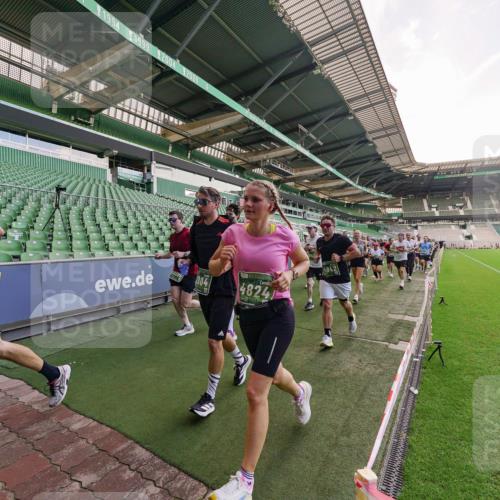 13.09.2026 - 21. swb-Marathon Bremen Michael Burmester http://msf.ph/oto/10317960 13.09.2026 13:15:47 Laufen im Stadion 143, 153, 231, 263, 266, 300, 414, 598, 612, 653, 1008, 1047, 1185, 1312, 1465, 1539, 1818, 1819, 1874, 2013, 2218, 2235, 2314, 2351, 2359, 2363, 2385, 2386, 2466, 2468, 2484, 2494, 2579, 2664, 2667, 2678, 2690, 2691, 2698, 2737, 2760, 2778, 2783, 2799, 2838, 2846, 2859, 2861, 2865, 2874, 2958, 2974, 2978, 3001, 3075, 3133, 3157, 3165, 3185, 3237, 3265, 3331, 3355, 3382, 3387, 3486, 3512, 3670, 3680, 3829, 4034, 4080, 4306, 703 meine-sportfotos.de