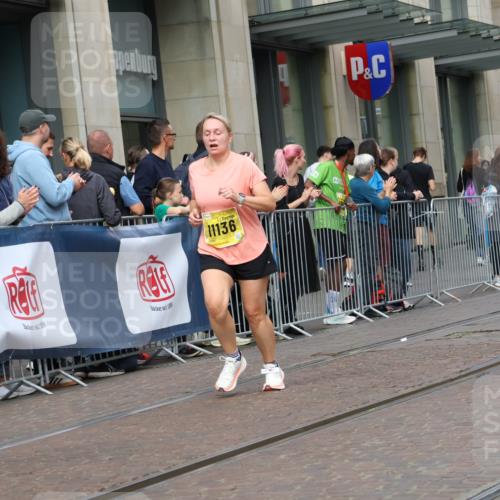 13.09.2026 - 21. swb-Marathon Bremen Strokosch-Dieckow http://msf.ph/oto/10317986 13.09.2026 10:57:51 Ziel 10249, 10494, 10530, 10543, 10559, 10604, 10673, 10750, 10798, 10826, 10828, 10903, 10914, 10931, 10932, 11120, 11131, 11136, 11202, 11295, 11332, 11388, 11420, 11752, 11863, 11884, 11906, 11952, 12017, 12092, 12386, 12387, 12441, 12482, 12551, 10078, 10177, 10460, 10565, 10707, 10728, 11106, 11153, 11245, 11480, 11532, 11568, 11824, 11856, 11965, 11966, 12222, 12228, 12231, 12264, 12427, 12551 meine-sportfotos.de