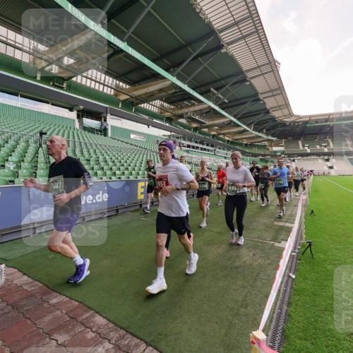 13.09.2026 - 21. swb-Marathon Bremen Michael Burmester http://msf.ph/oto/10318001 13.09.2026 13:15:51 Laufen im Stadion 143, 153, 231, 263, 266, 300, 414, 598, 612, 653, 990, 1008, 1047, 1185, 1312, 1465, 1539, 1818, 1819, 1874, 2013, 2218, 2235, 2259, 2314, 2351, 2359, 2363, 2385, 2386, 2466, 2468, 2484, 2494, 2579, 2664, 2667, 2678, 2690, 2691, 2698, 2737, 2760, 2778, 2783, 2799, 2838, 2846, 2859, 2861, 2865, 2874, 2958, 2974, 2978, 2996, 3001, 3075, 3133, 3157, 3165, 3185, 3237, 3265, 3331, 3355, 3382, 3387, 3486, 3501, 3512, 3670, 3680, 3829, 4034, 4080, 4306, 703 meine-sportfotos.de