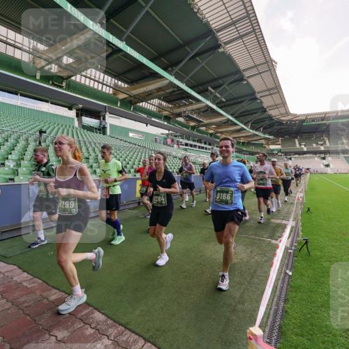 13.09.2026 - 21. swb-Marathon Bremen Michael Burmester http://msf.ph/oto/10318016 13.09.2026 13:15:52 Laufen im Stadion 143, 153, 231, 263, 266, 300, 414, 598, 612, 653, 990, 1008, 1047, 1185, 1312, 1465, 1539, 1818, 1874, 2013, 2218, 2235, 2259, 2314, 2351, 2359, 2363, 2385, 2386, 2466, 2468, 2484, 2494, 2579, 2664, 2667, 2678, 2690, 2691, 2698, 2737, 2760, 2778, 2783, 2799, 2838, 2846, 2859, 2861, 2865, 2874, 2958, 2974, 2978, 2996, 3001, 3075, 3133, 3157, 3165, 3185, 3237, 3265, 3331, 3355, 3382, 3387, 3486, 3501, 3512, 3670, 3680, 3829, 4034, 4080, 4306, 703 meine-sportfotos.de