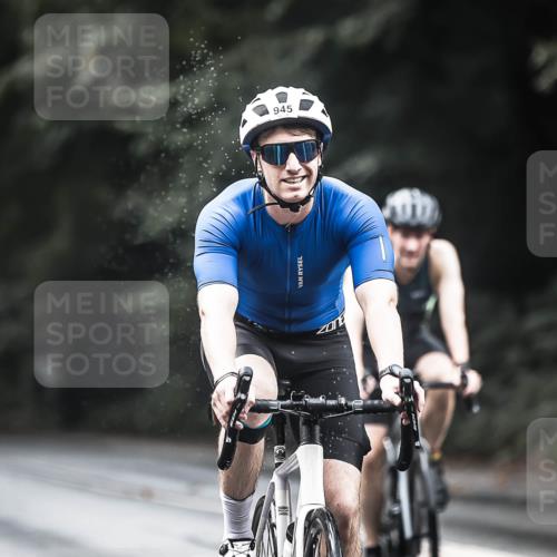 13.09.2026 - Stadtparktriathlon H.Heesch http://msf.ph/oto/10318113 13.09.2026 11:54:01 Radfahren 762, 785, 835, 871, 945 meine-sportfotos.de